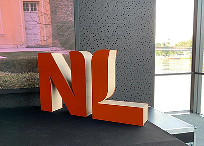 Samostatne stojace ekologicke pismena pre ambasadu NL