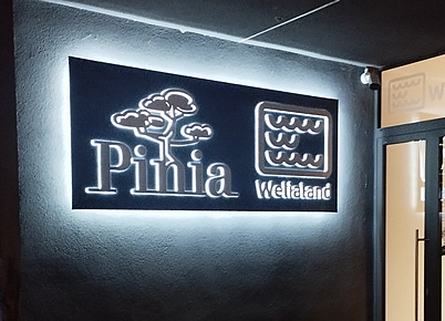 Podsvietene logo ocelovy podklad + plast